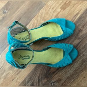 Seychelles teal retro peel toe heels